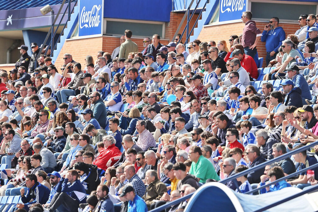 Recreativo de huelva- yeclano fotos – Yeclano Deportivo: Un gol a balón parado de Raúl Navas da tres puntos vitales a los albiazules · Josué recreativo de huelva- yeclano fotos
